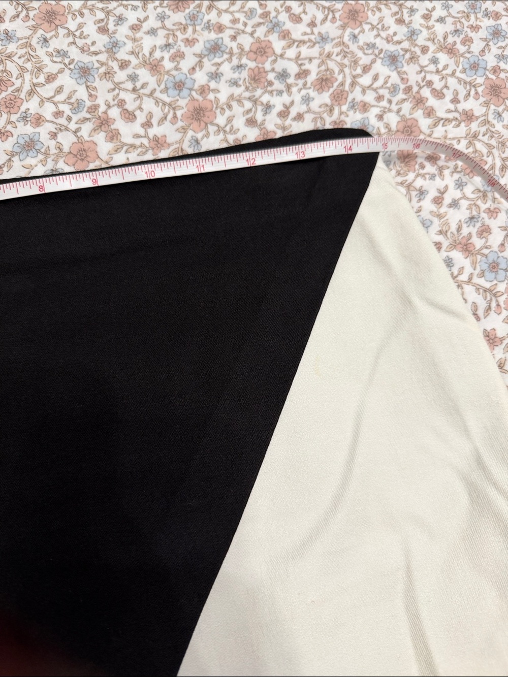 Banana Republic Black and White Diagonal Colorblock Pencil Skirt - Picture 4 of 5